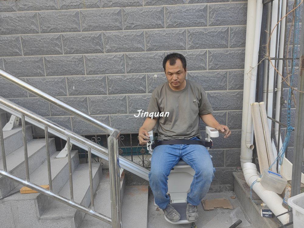 濟(jì)南直線座椅電梯